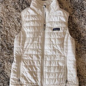 Patagonia Women's Ivory Quilted Vest